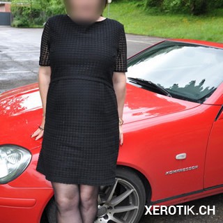 Liebevolle Hausfrau-Lady für den vernachlässigten Herrn. Ich bin ganz privat in meiner Wohnung nach Termin besuchbar.